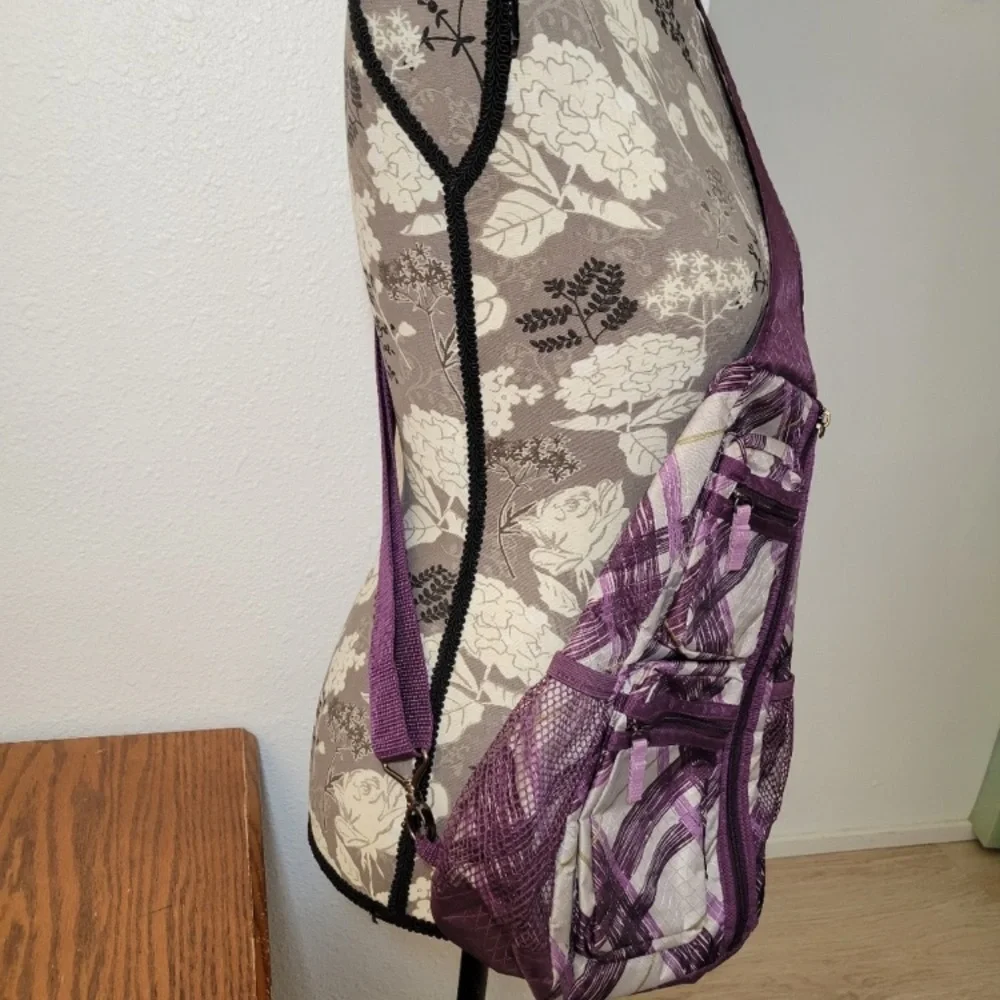 Thirty-One Sling Crossbody Purple & Gray EUC